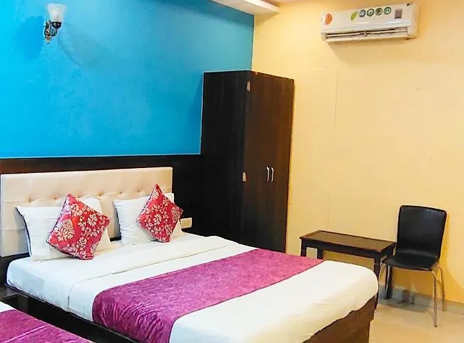 Hotel Golden Galaxy - Santacruz East Mumbai